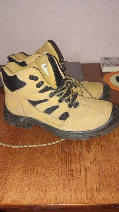 Ботинки рабочие 44
