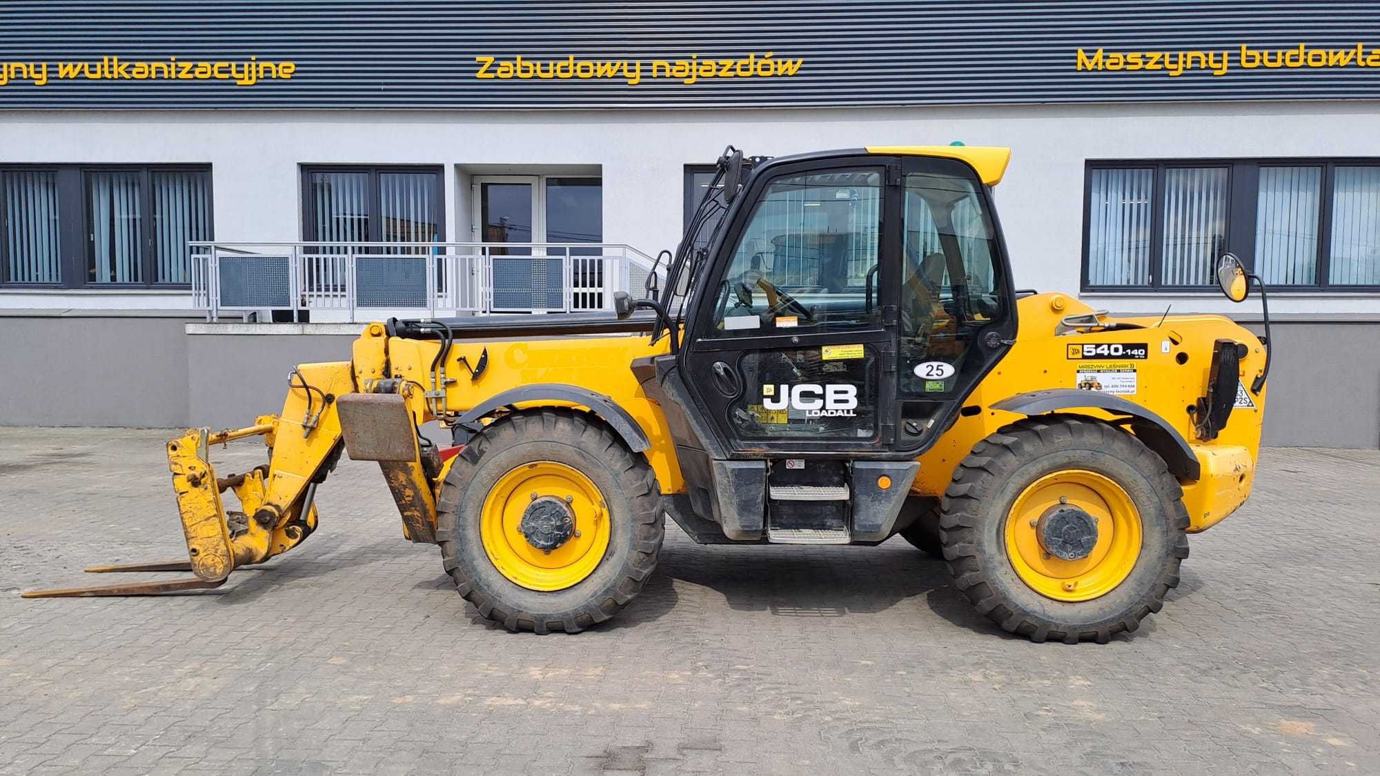 Wynajem ładowarki teleskopowej JCB podnośników koparek jak manitou