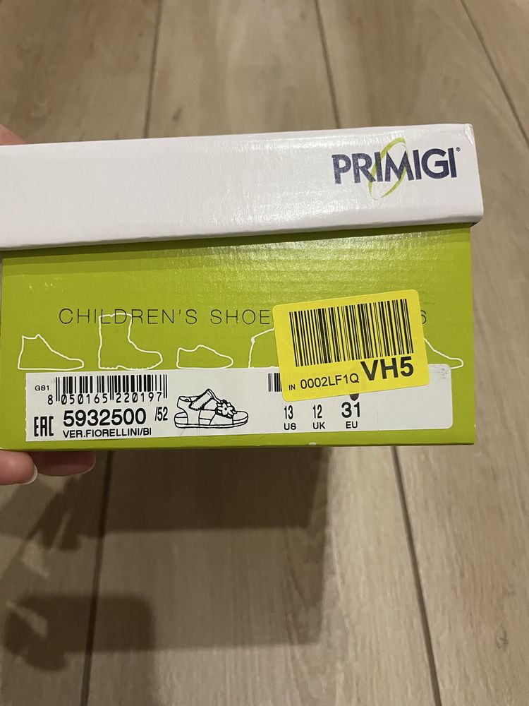 Sandałki dziewczęce Primigi rozm.31