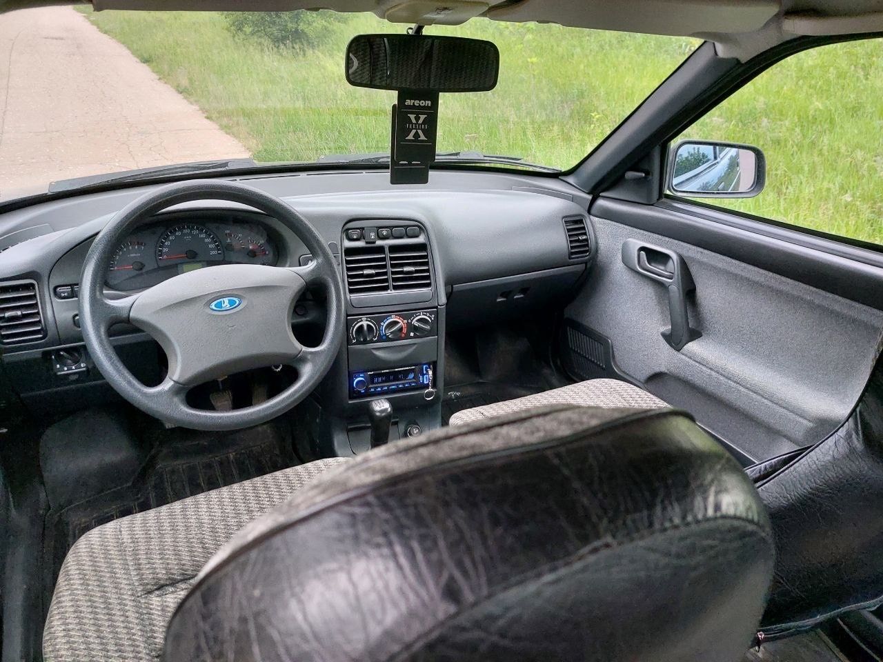 Продам ваз 21104