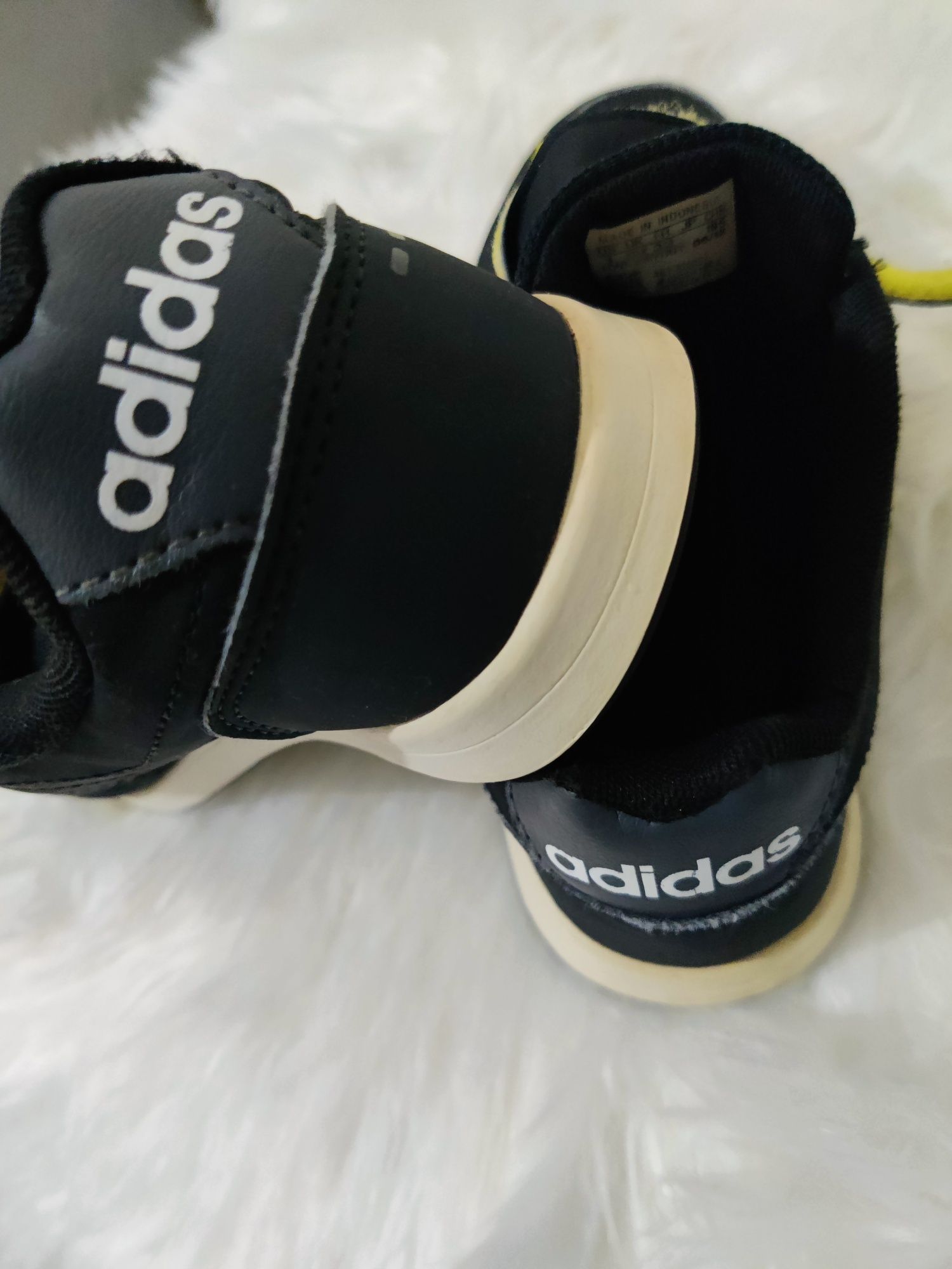 Tênis da adidas original,N 32