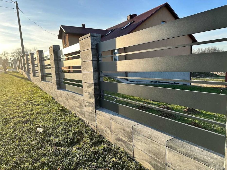 BRAMA PRZESUWNA 4m wypełniona panelem ogrodzeniowym