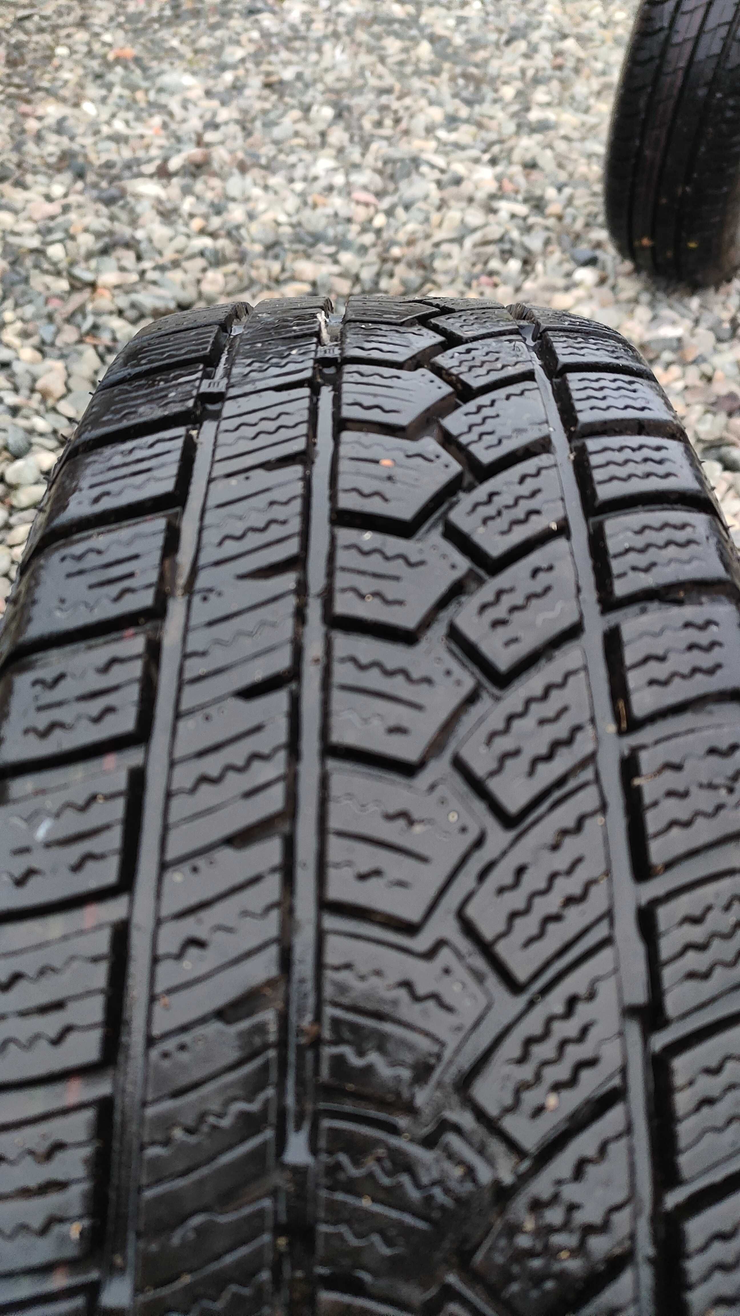 Felgi stalowe 4x100 z oponami zimowymi 185/60 r15
