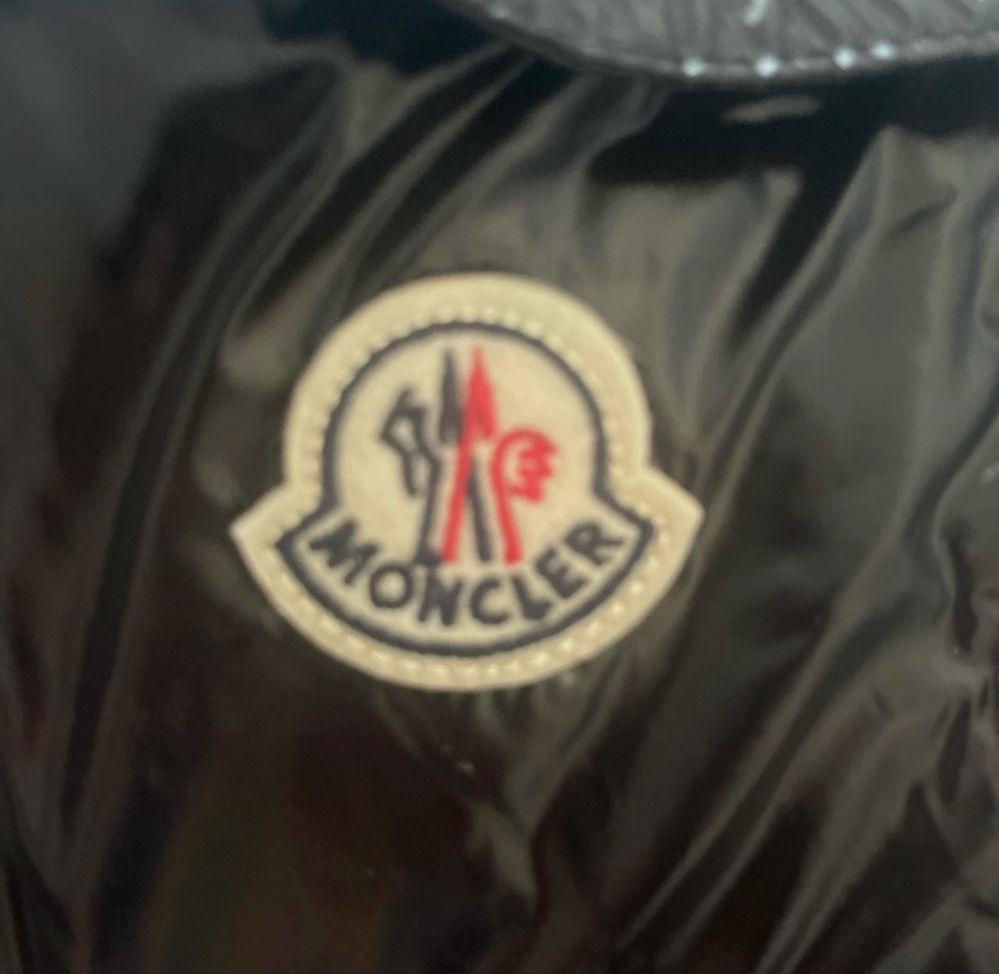 Casaco Moncler tamanho M