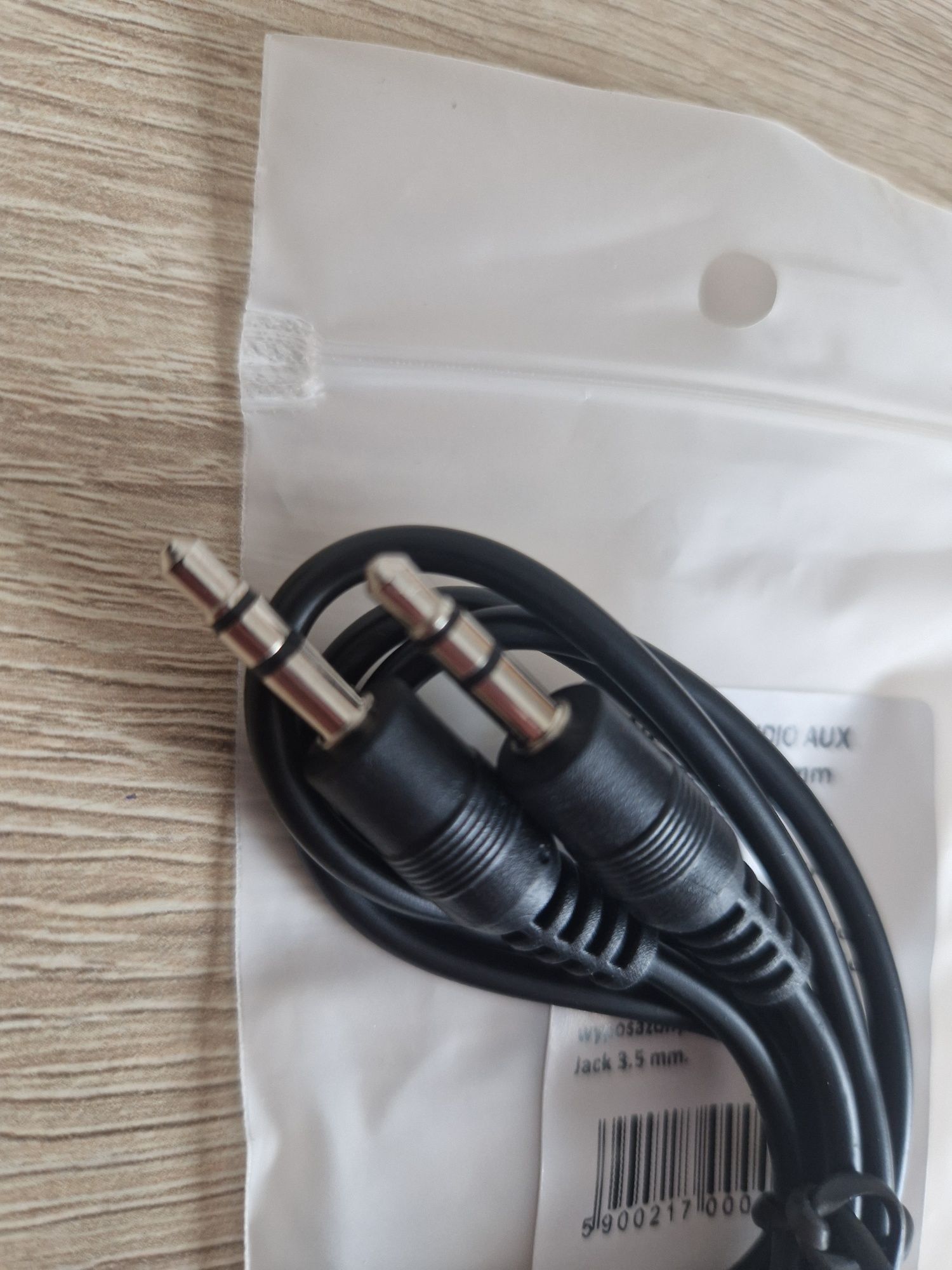Adapter AUDIO AUX - jack 3,5mm na jack 3,5mm - 1 METR Czarny