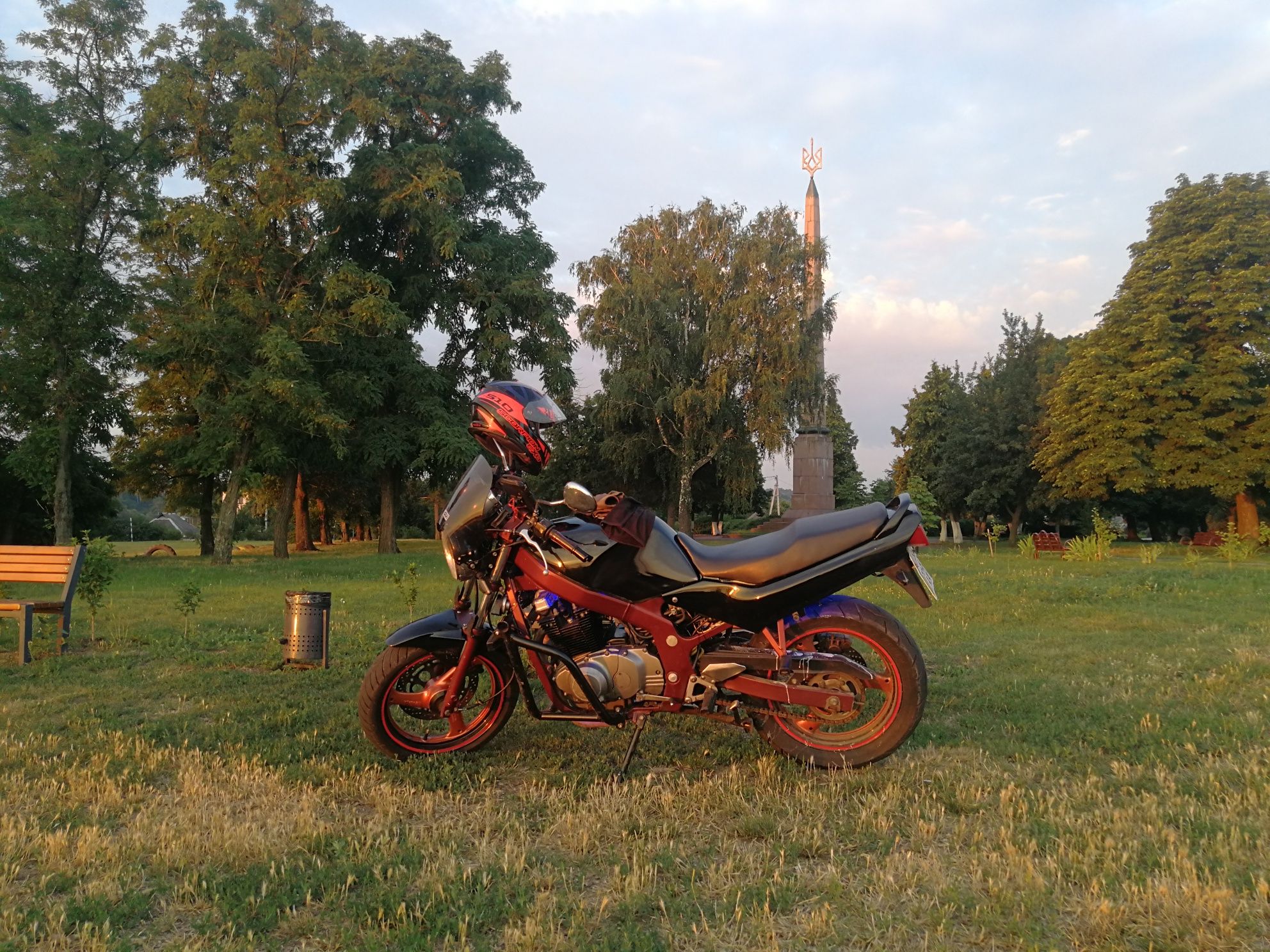 Продам мотоцикл емоціюSuzuki gs500