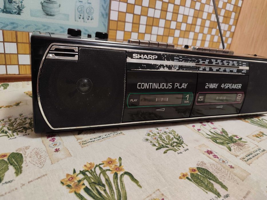 Sharp WQ-267Z(bk) двокасетна магнітола. Читайте опис будь ласка!