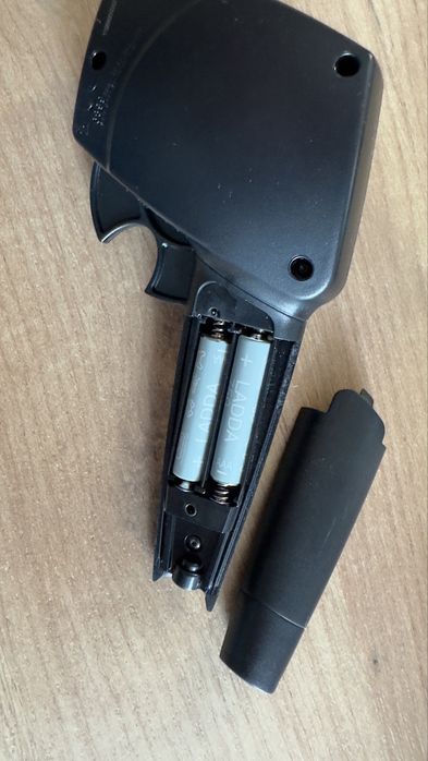 Traktor John Deere z przyczepa. Zdalnie sterowany, metalowy. Nowy