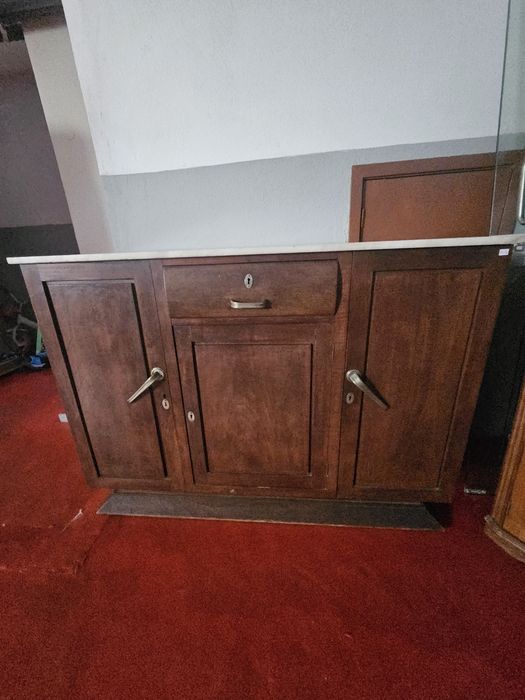 Movel com 100 anos centenário