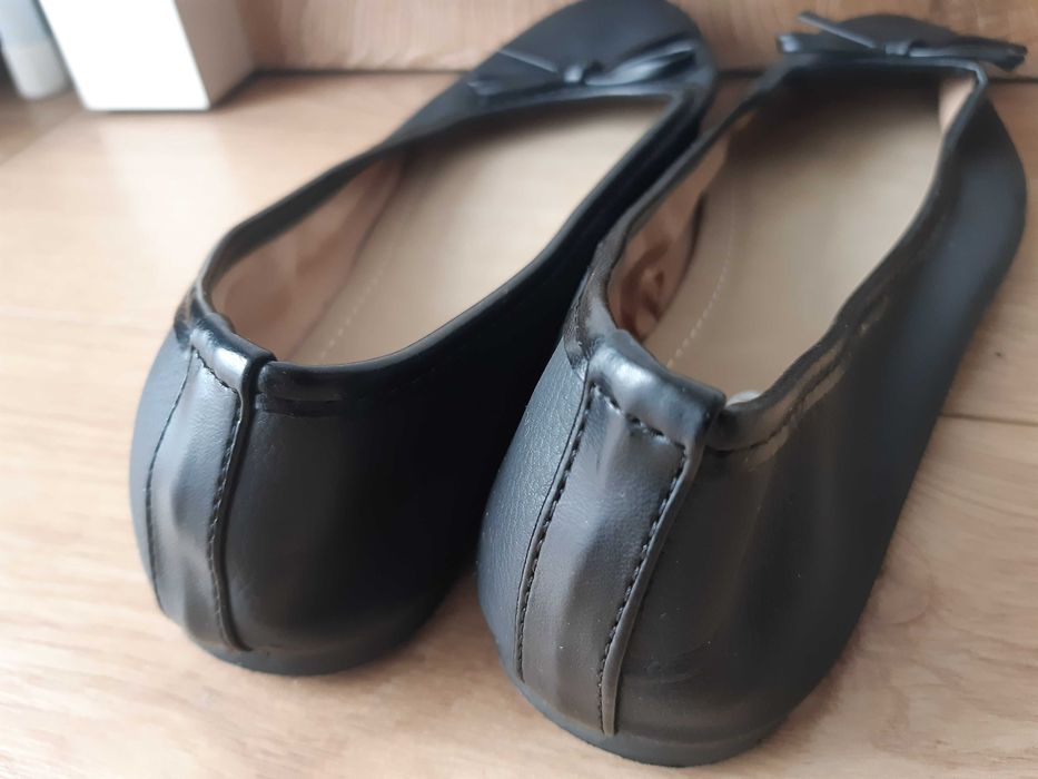 Baleriny czarne do stroju galowego r. 37