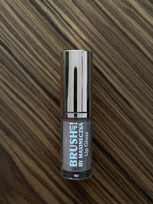 Błyszczyk do ust BrushUp by Maxineczka