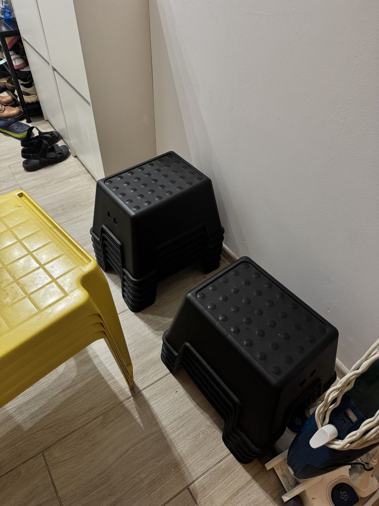 Żółte stoliki ogrodowe dla dzieci – 4 sztuk