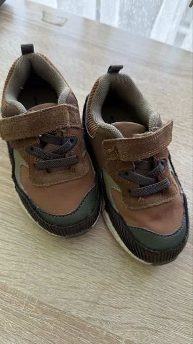 Кросівки Next UK 6 ЄС 23