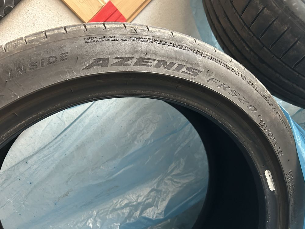 2x Falken Azenis FK520 225/45 R18