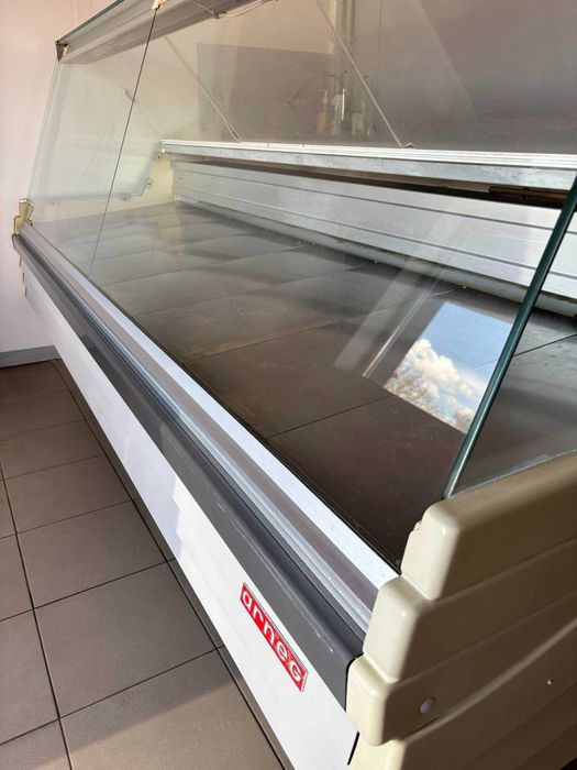 Вітрина холодильник