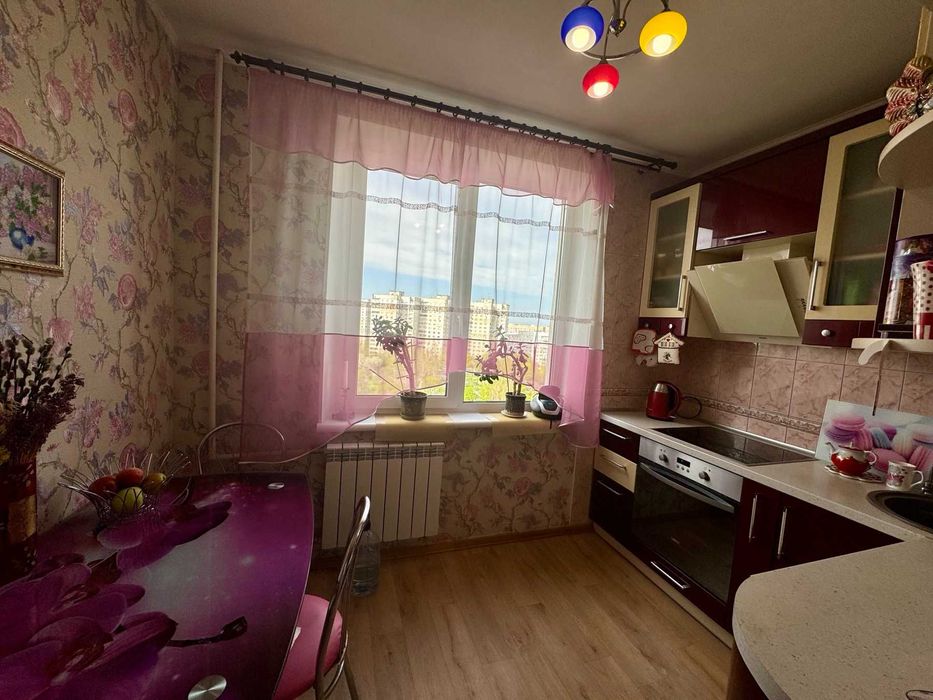 Продам недорого отличную 3х ком.квартиру в шикарном районе, Алексеевка