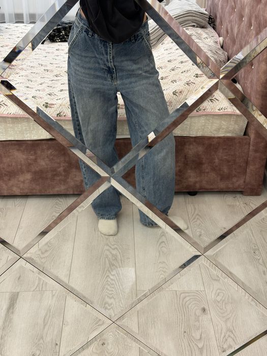 бегі джинс , зріст на фото 170 вага 53