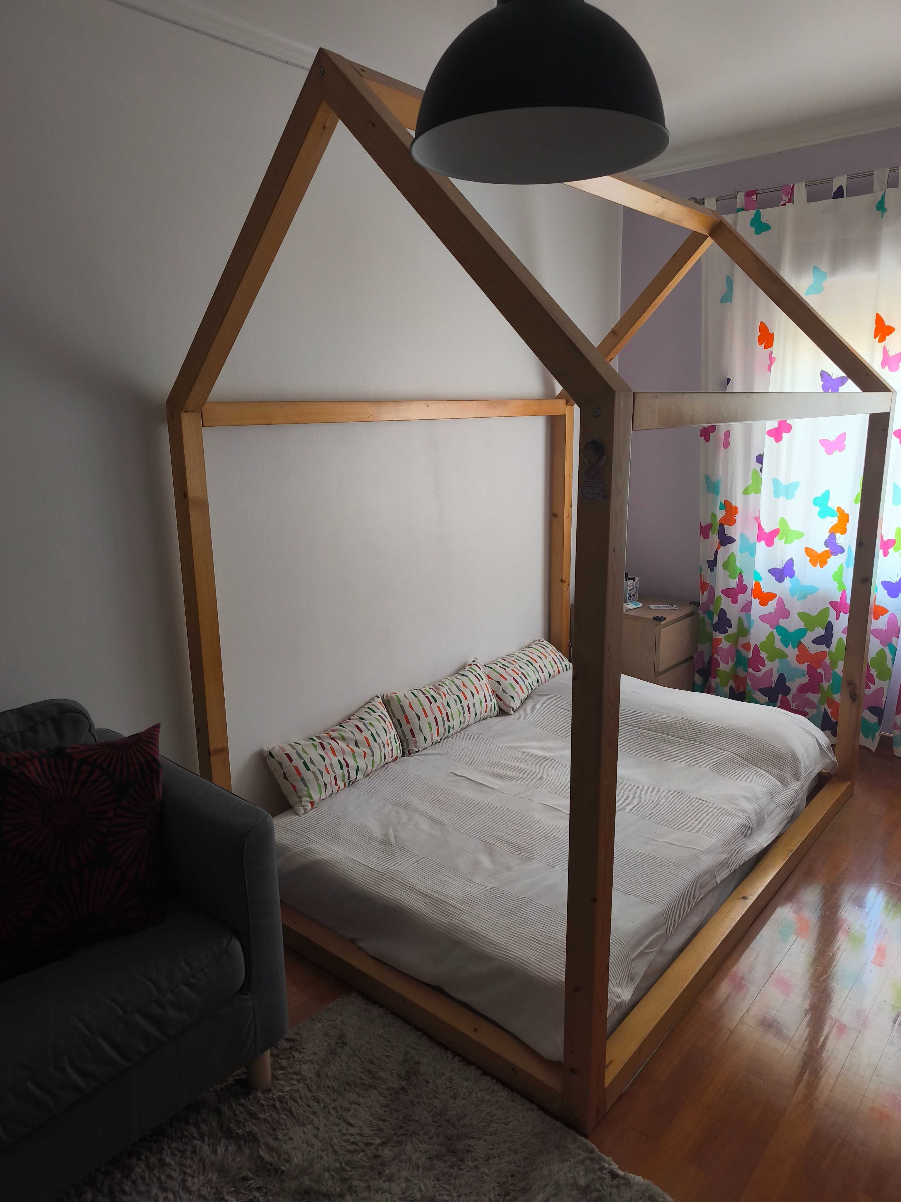 Cama criança formato de cabana (com várias ofertas)