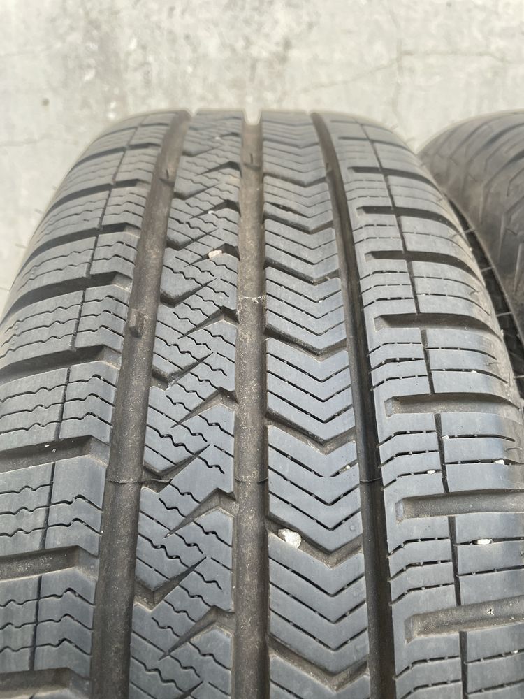185/65r14-para-wielosezonowe-Vredestein