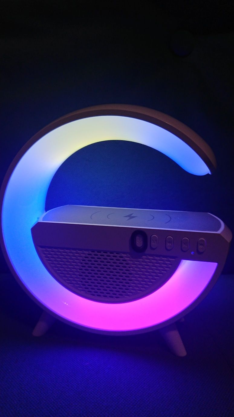 Głośnik bezprzewodowy bluetooth, radio, lampka i ładowarka w 1  NOWE