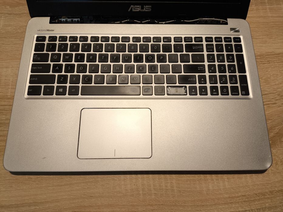 Laptop gamingowy ASUS A501lx proc. I5 GeForce GTX 950M 4 GB dysk SSD