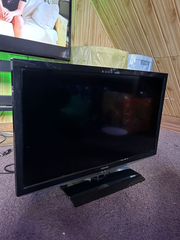 Telewizor toshiba LCD 24cale