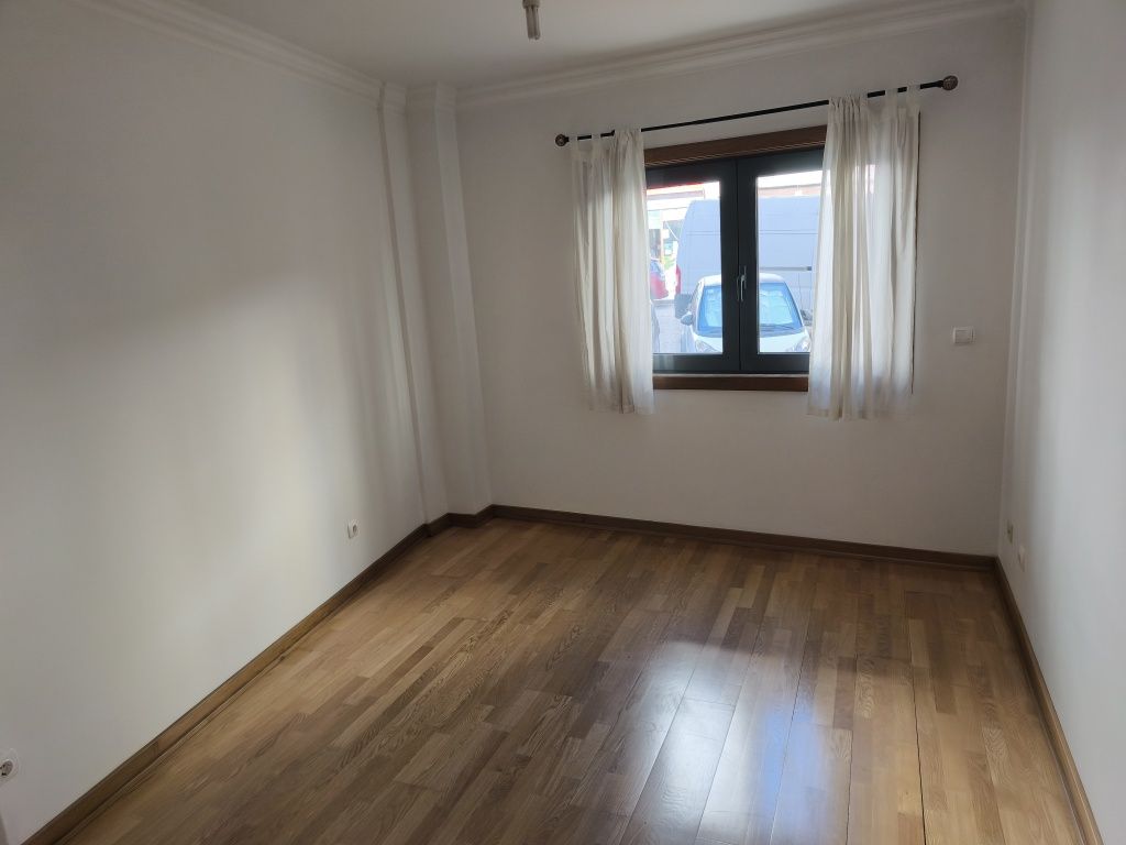 Arrendo apartamento T1+1