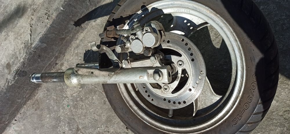 Колесо скутера r12 с перьями