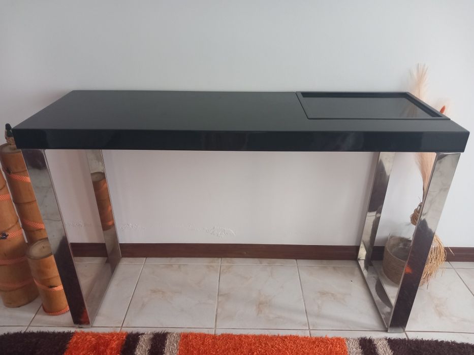 Consola para hall de entrada