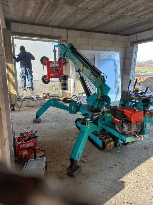 Mini Żuraw MAEDA 205 pająk wynajem 150zł/1h