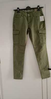 Spodnie skinny khaki bojówki C&A 38