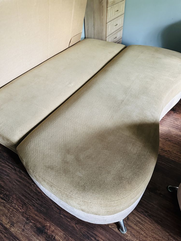 Komplet wypoczynkowy - sofa, fotele, pufy, poduszki - z funkcją spania