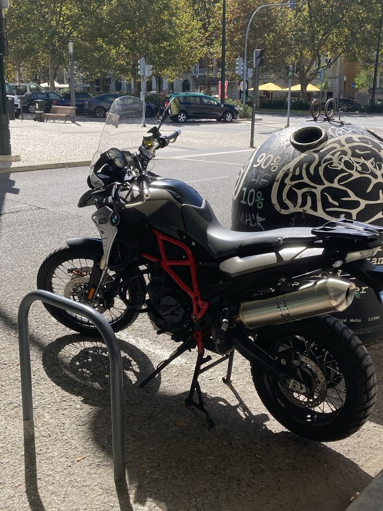 BMW F 800 GS com extras