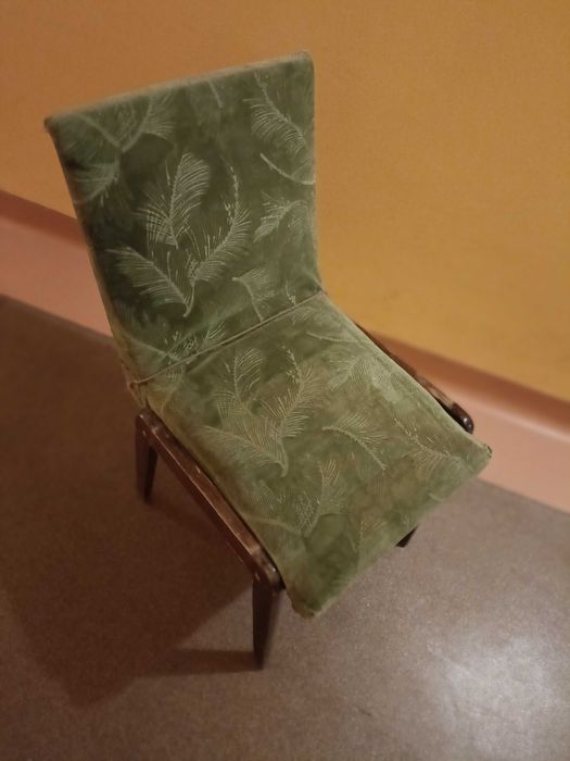 2 krzesła Aga Chierowskiego PRL do renowacji