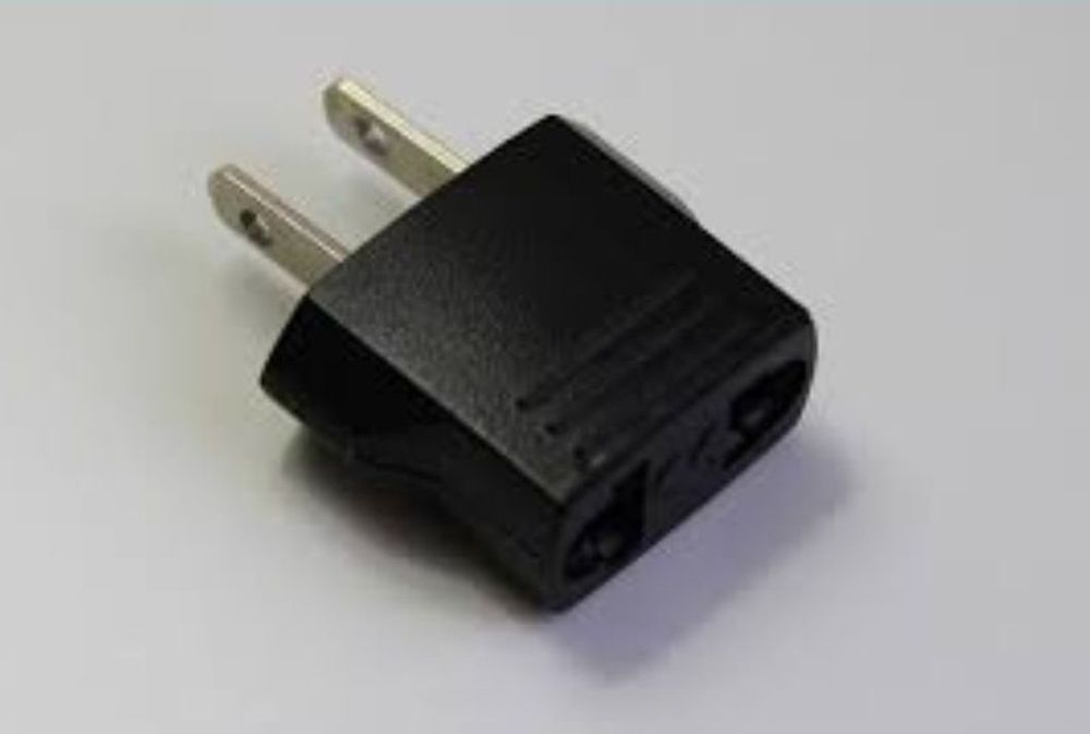 Adapter przejściówka 3 sztuki z gniazda zasilania PL na USA Czarny Pr