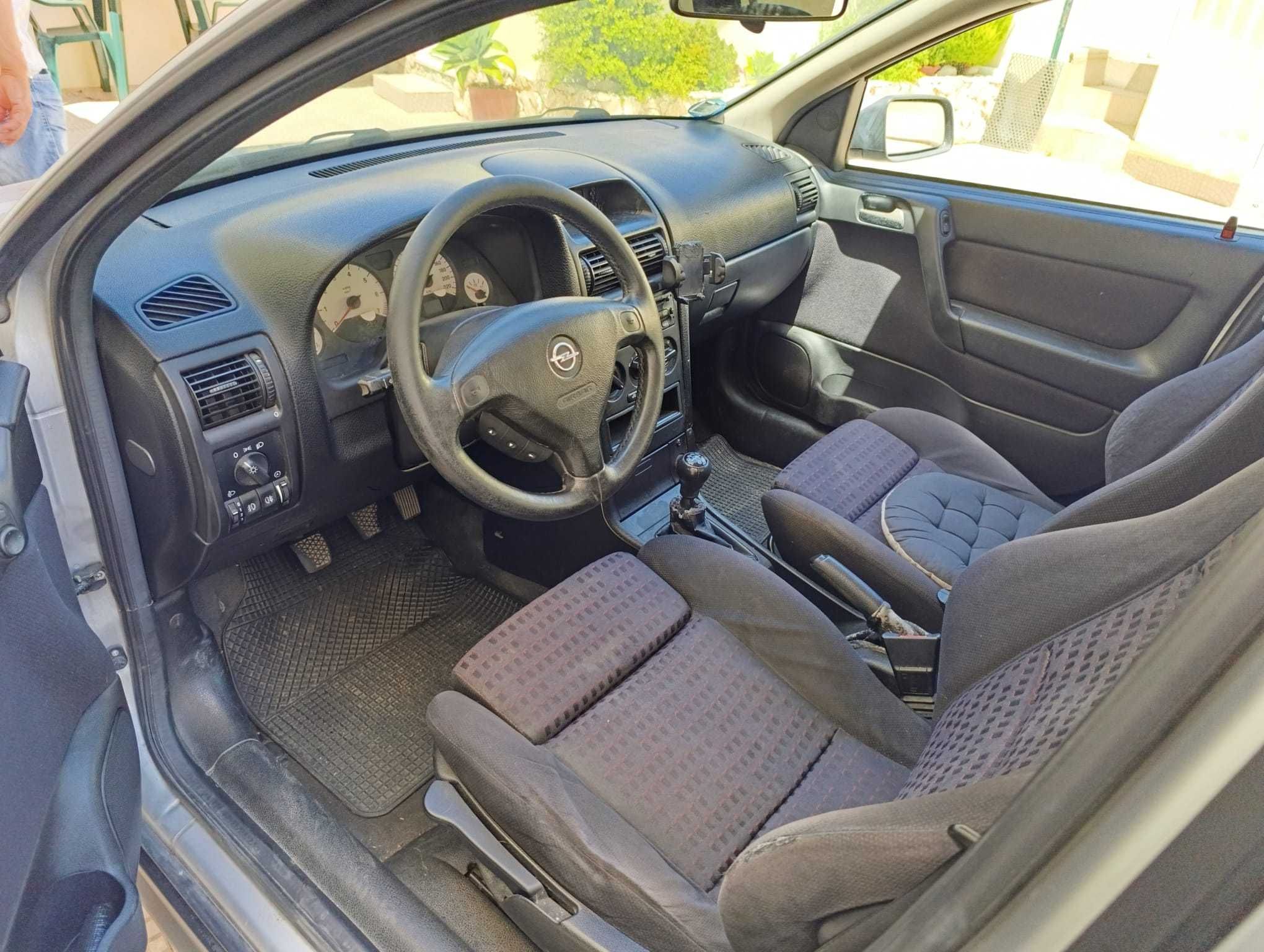 Opel Astra Sport 2001