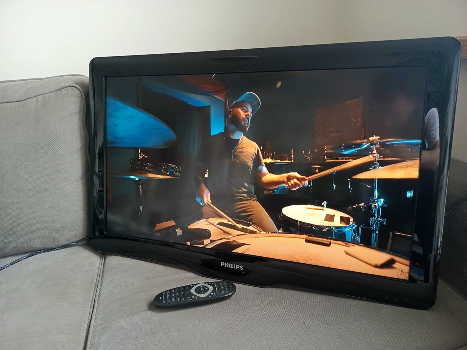 Telewizor Philips 32" LCD 32PFL5405H/12
