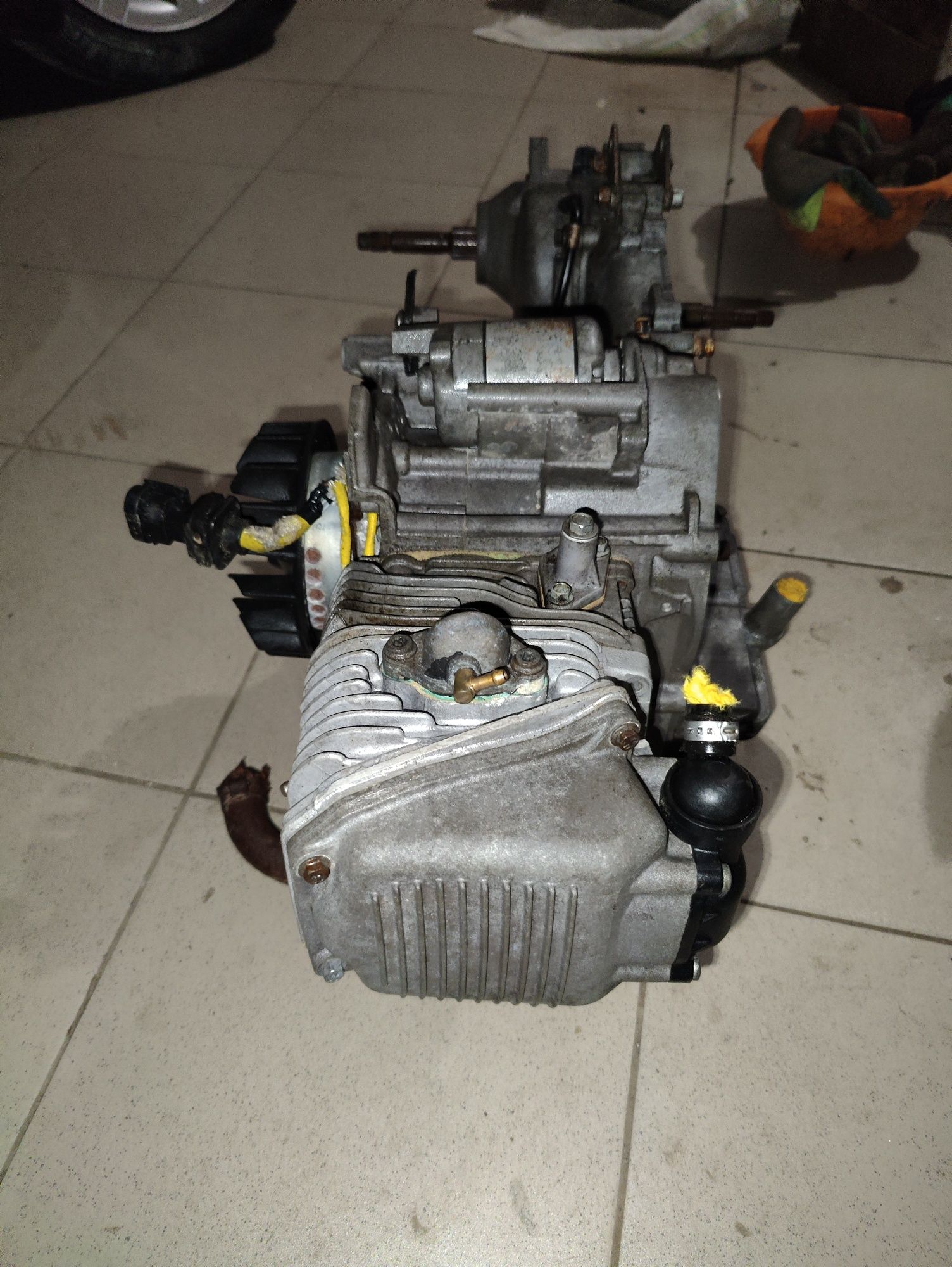 Двигун для скутера Piaggio