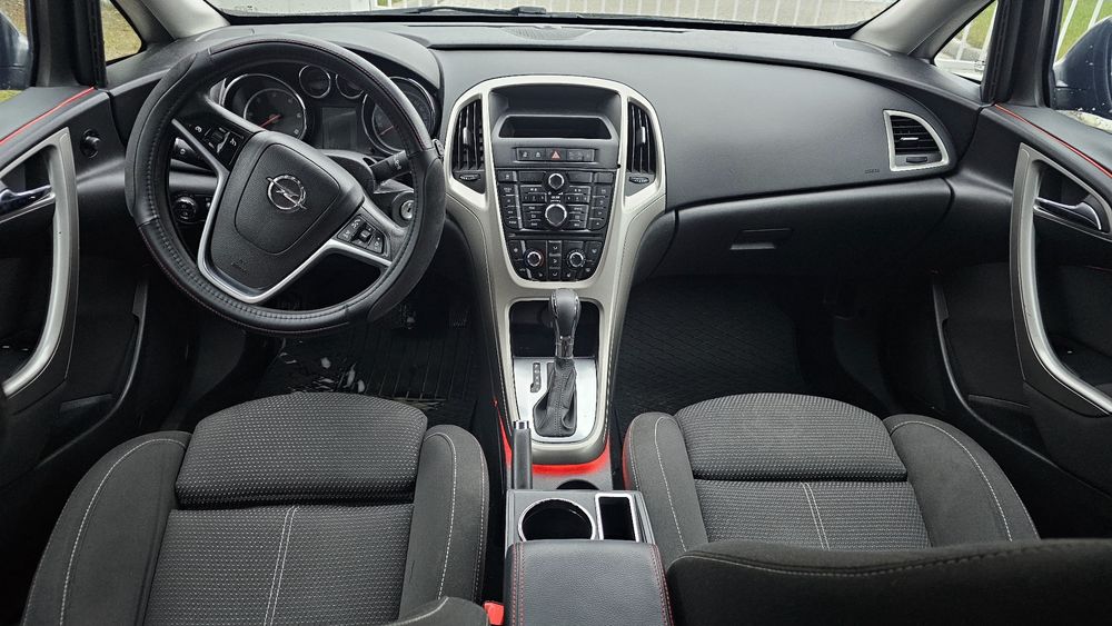 Opel Astra J 2.0 cdti Automat