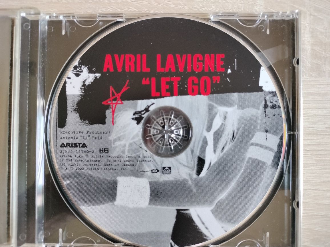 CD. Avril Lavigne " Let Go"