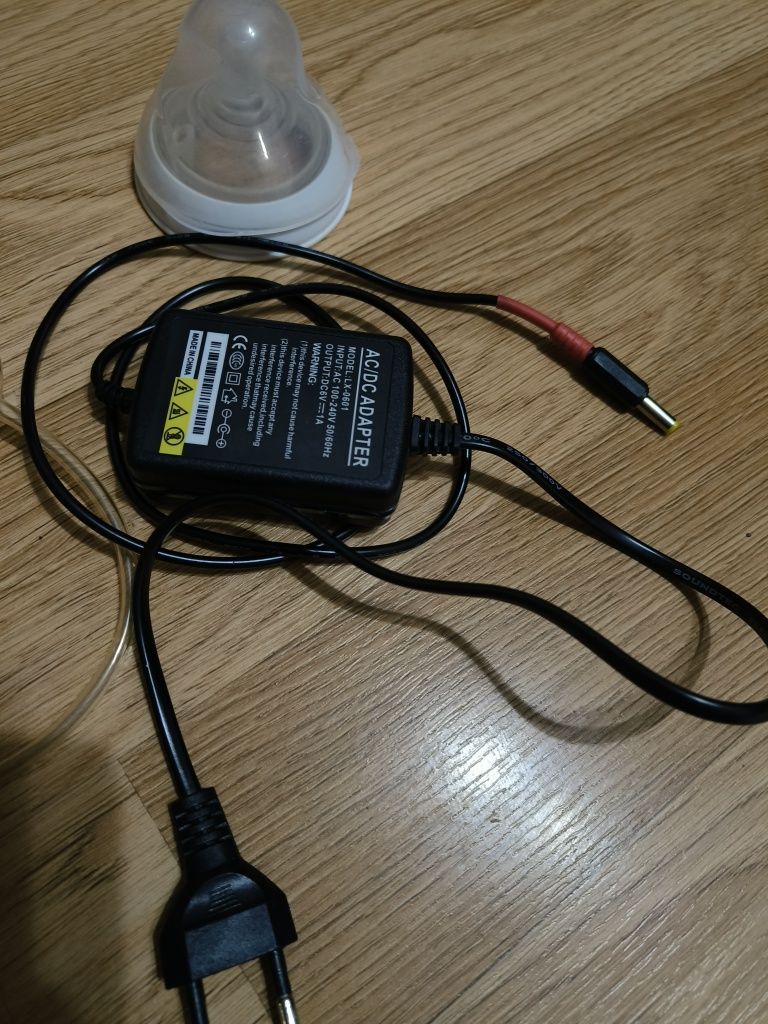 Молоковідсмоктувач електричний  tommee tippee