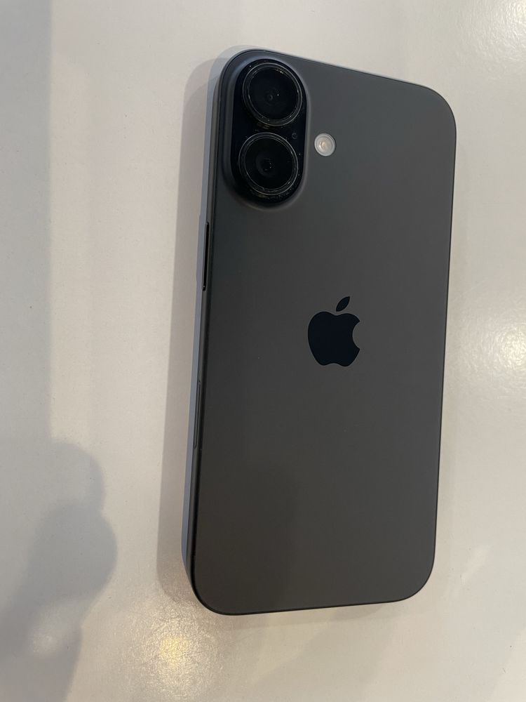 Iphone 16 128gb black/white/pink