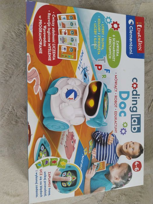 Clementoni, Edukacyjny Robot DOC, zabawka interaktywna