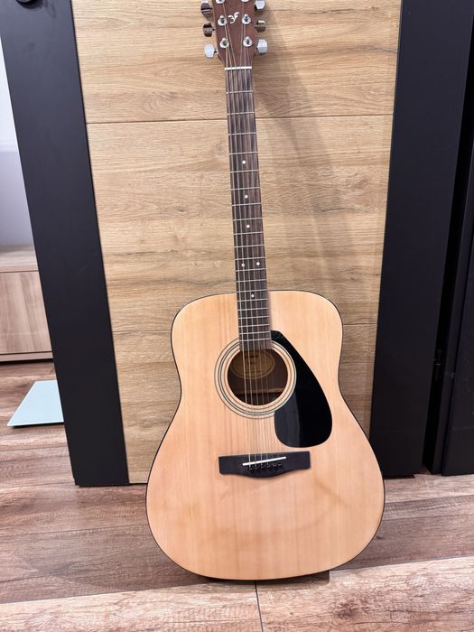 YAMAHA f310 gitara akustyczna