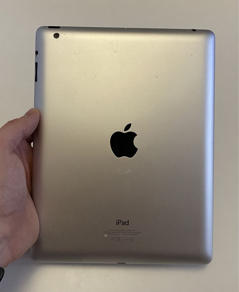 Планшет iPad 4 a1458/ на відновлення! D594
