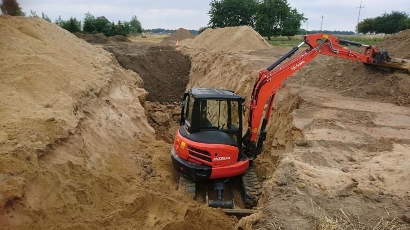 CH BRUK Kompleksowe Układanie Kostki. Usługi minikoparką