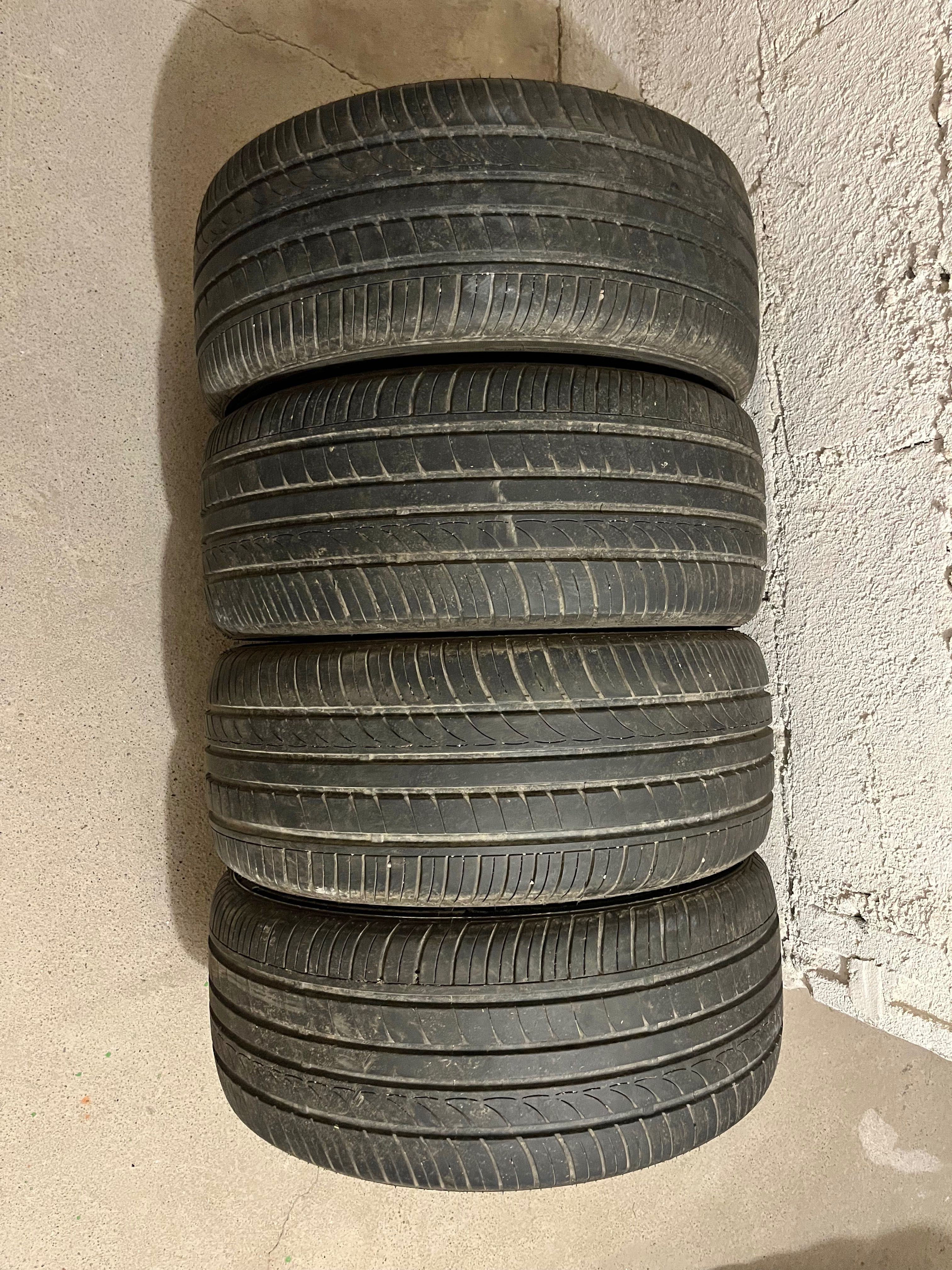 Sprzedam felgi samochodowe z oponami letnimi Ford