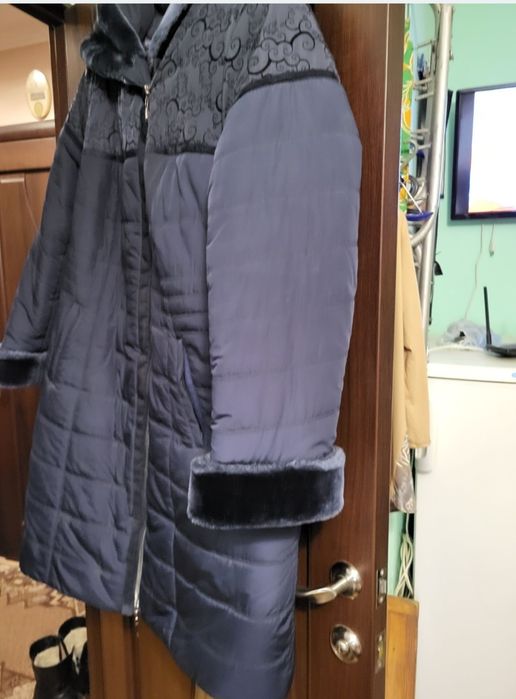 Зимова жіноча куртка великого розміру