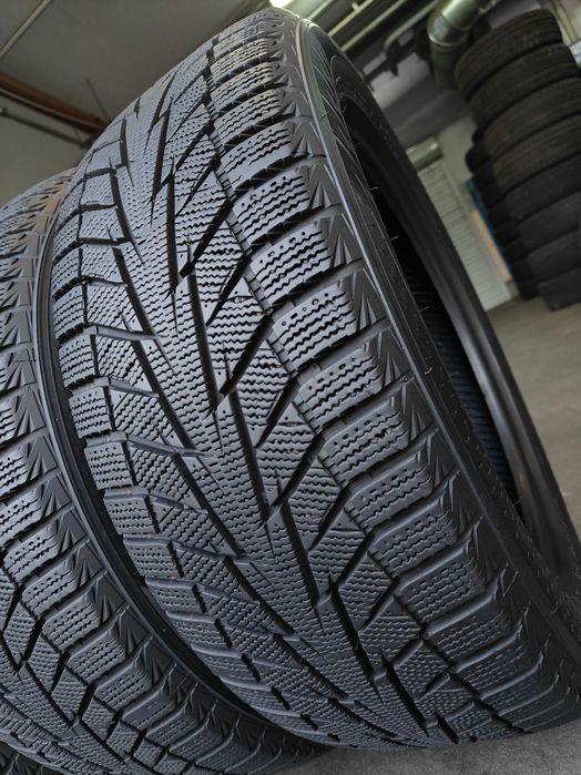 R17 215 55 шини зимові Hankook Winter I*cept IZ2 агресивні арктичні