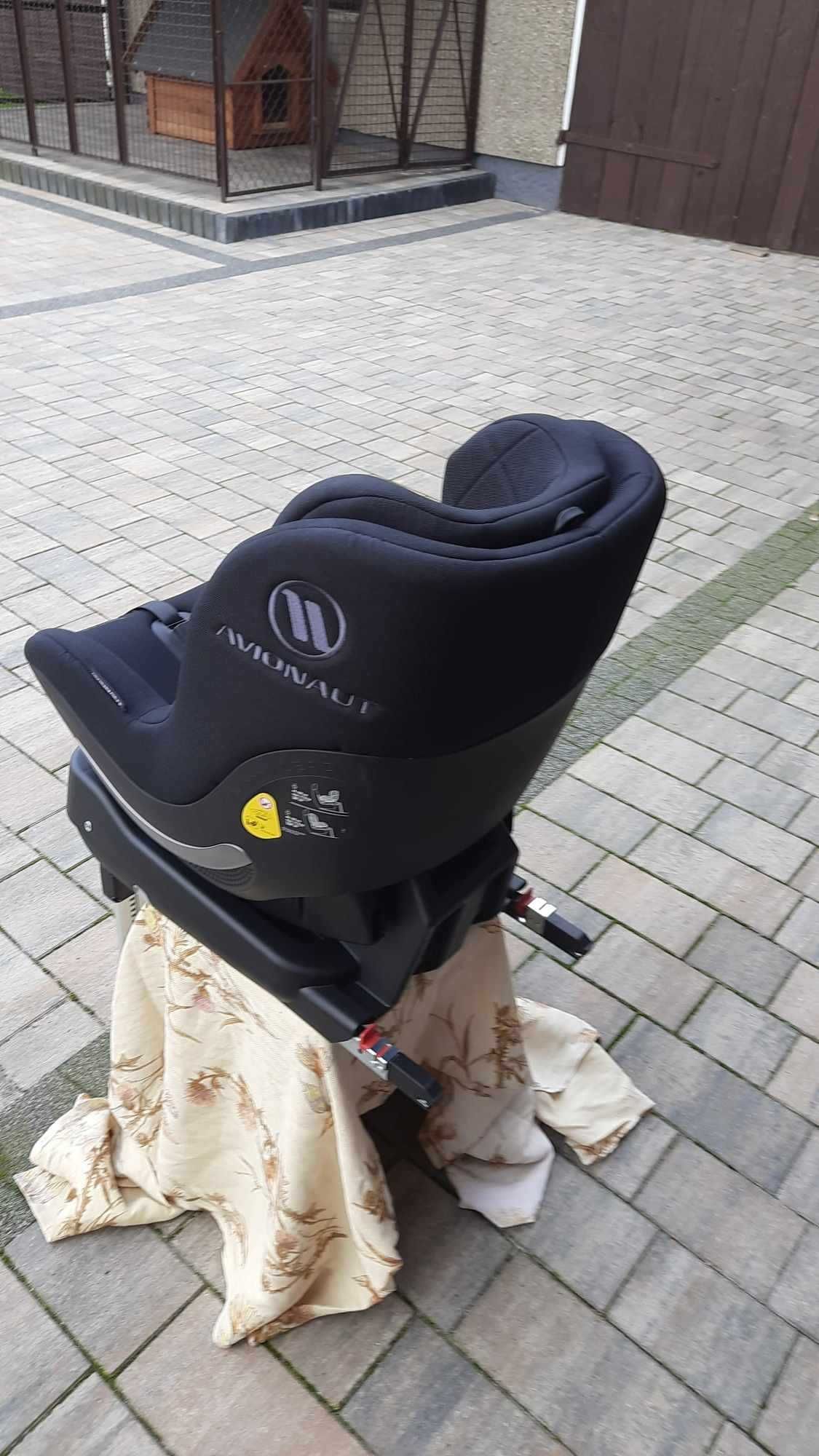 Fotelik samchodowy Avionaut  AeroFIX  z bazą Isofix